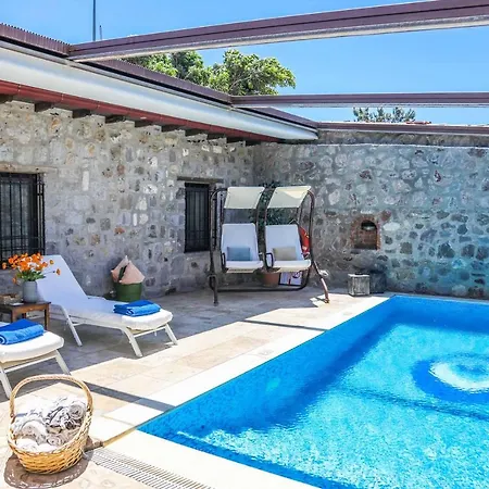 Jade Evi