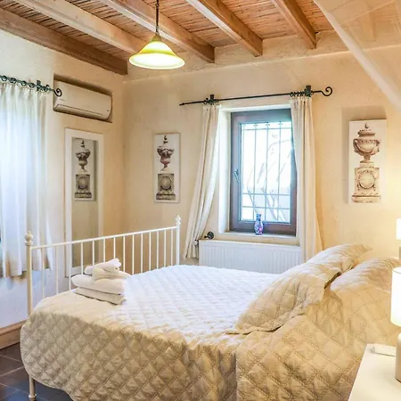 Hotel Jade Evi *