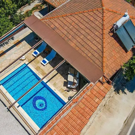 Jade Evi Отель Konacik